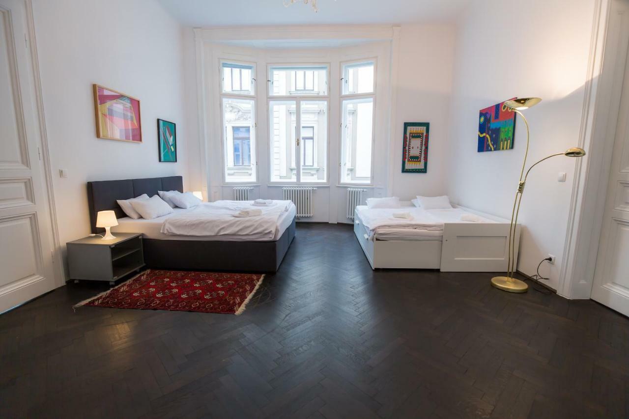 Grand Soho Apartment Vienna Exterior photo